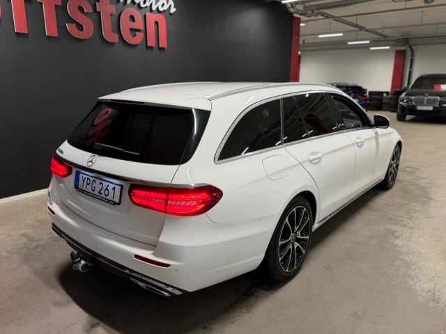 Mercedes-Benz E220 2018 – bild 3