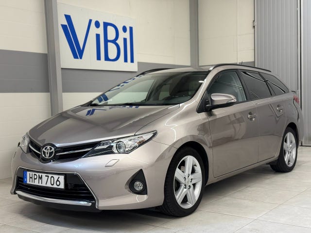 Toyota Auris 2015