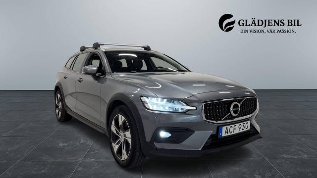 Volvo V60 Cross Country 2021