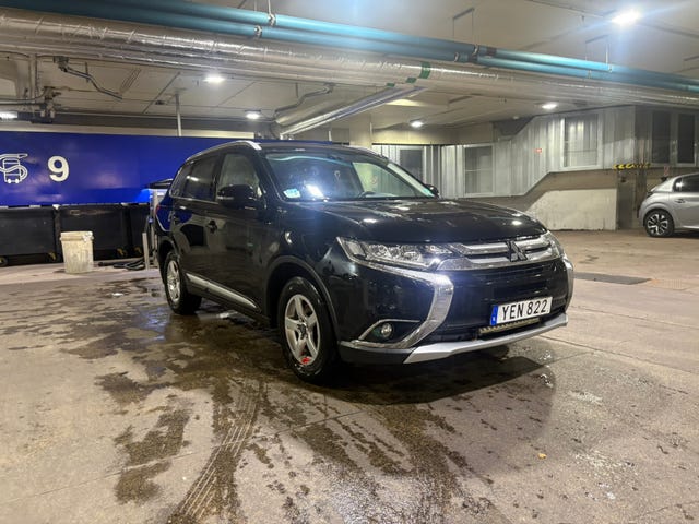 Mitsubishi Outlander 2016