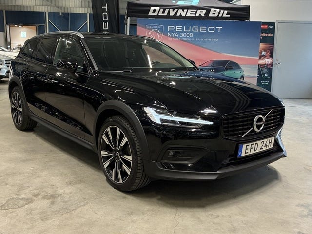 Volvo V60 Cross Country 2022