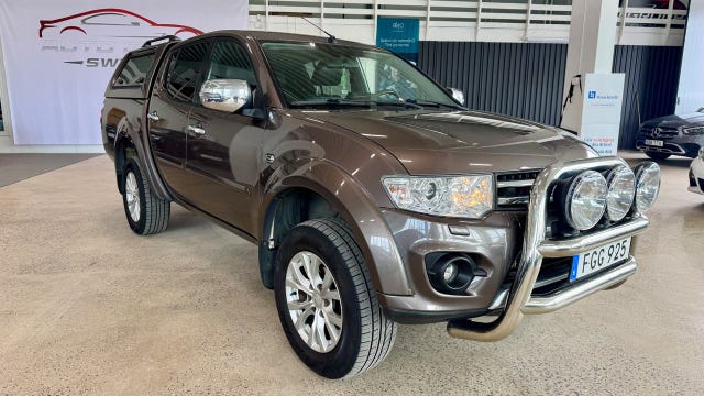 Mitsubishi L200 2015