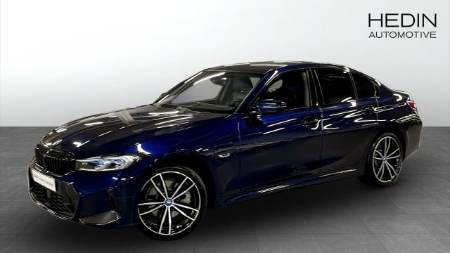 BMW 330e 2023