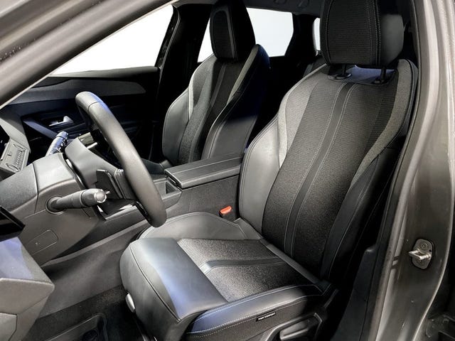 Peugeot 308 SW 2025 – bild 4