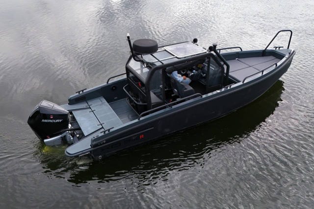 XO DFNDR (2021) Merc-V8 300(165h) mkt fin, 2 års trygghet