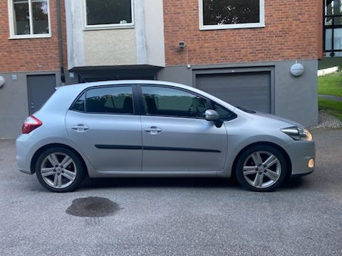 Toyota Auris 2011