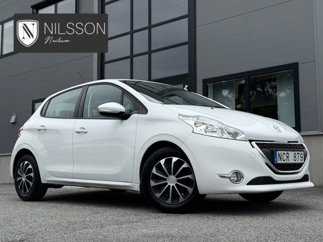 Peugeot 208 2012