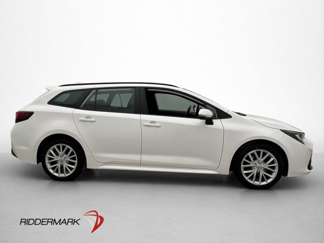 Toyota Corolla 2023 – bild 4