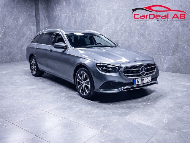 Mercedes-Benz E300 2022