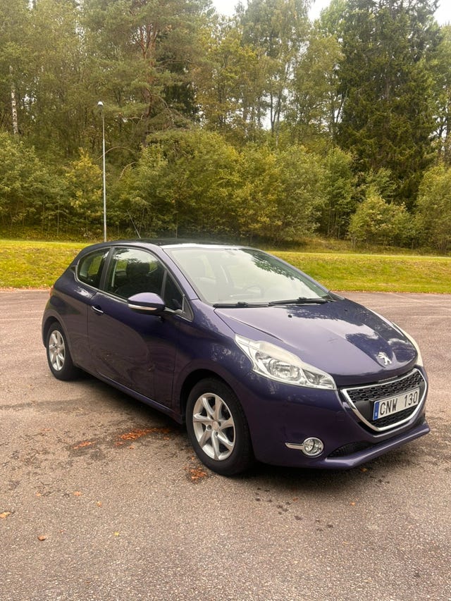 Peugeot 208 2013