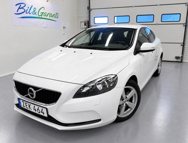 Volvo V40 2018