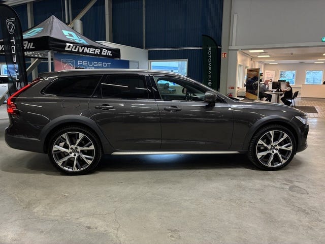 Volvo V90 Cross Country 2021 – bild 3