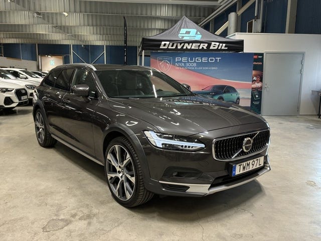 Volvo V90 Cross Country 2021