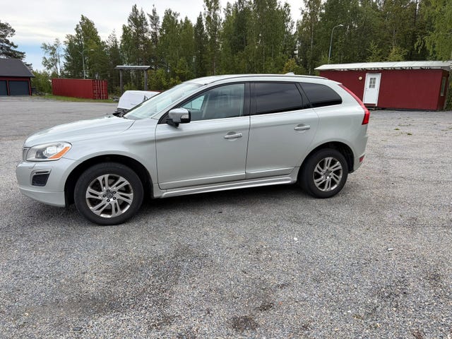 Volvo XC60 2011