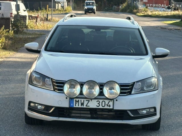Volkswagen Passat — bild 2 av 14