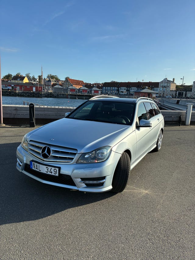 Mercedes-Benz C200 2013