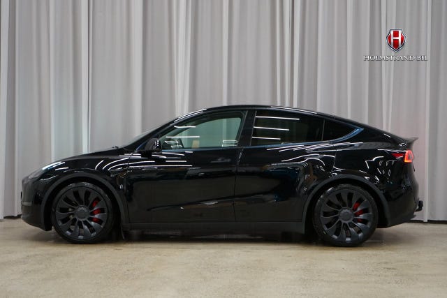 Tesla Model Y 2023