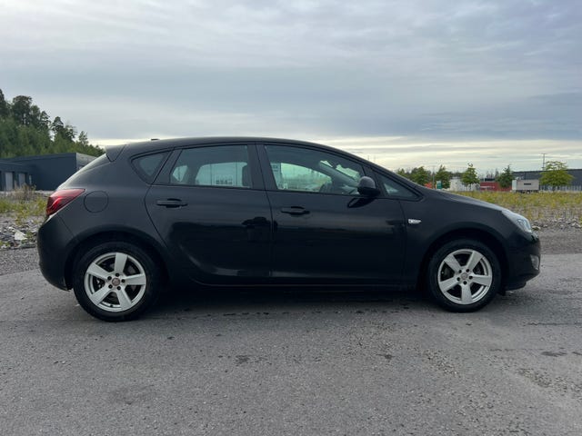 Opel Astra 2010