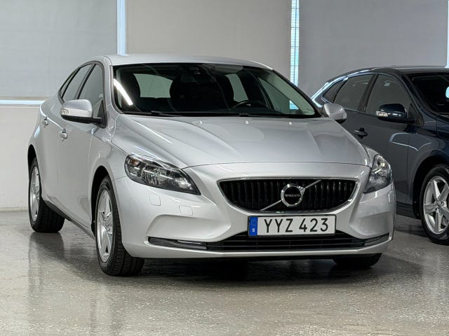 Volvo V40 2018