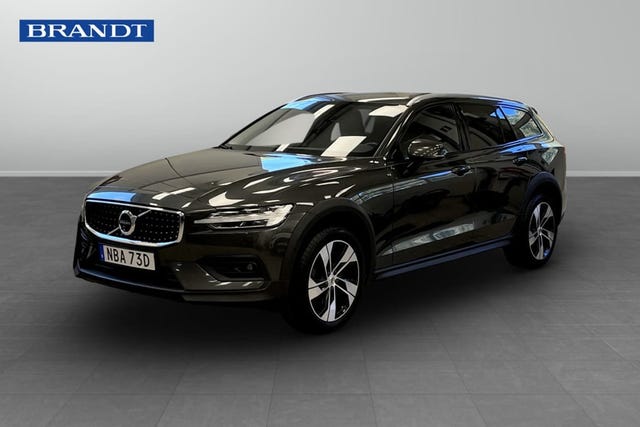 Volvo V60 Cross Country 2021