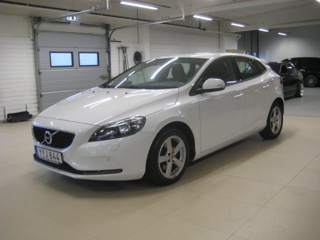 Volvo V40 2018