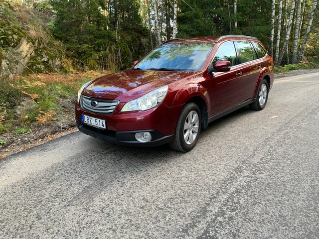 Subaru Outback 2011
