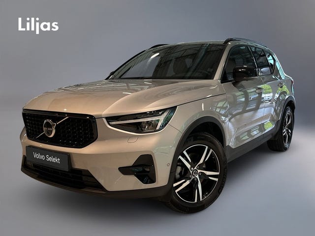 Volvo XC40 2025
