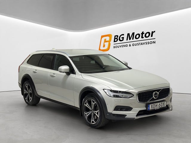 Volvo V90 Cross Country 2022