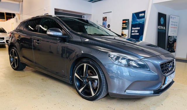 Volvo V40 2014