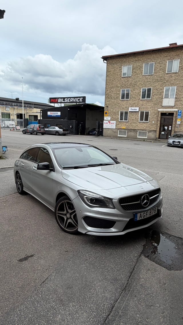Mercedes-Benz CLA 220 2015