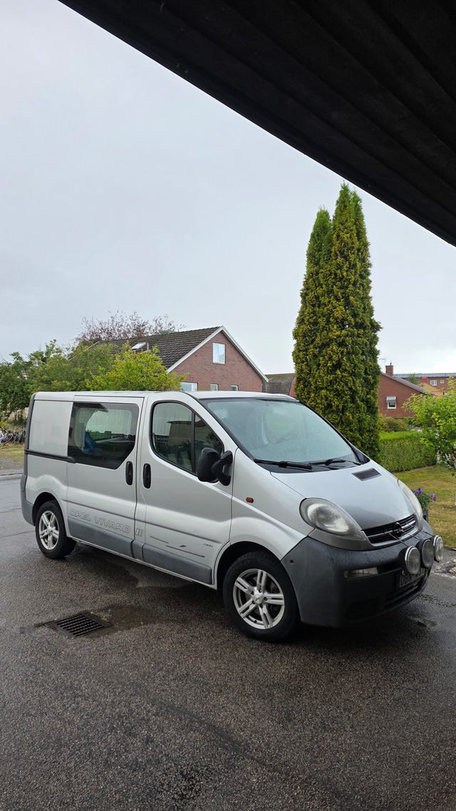 Opel Vivaro 2006