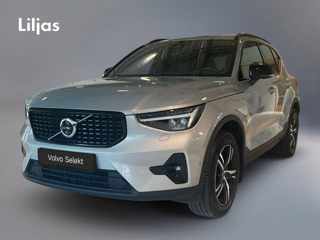 Volvo XC40 2025