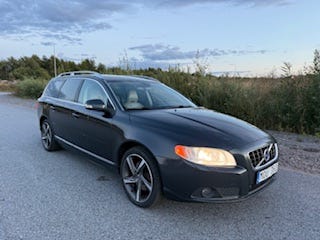 Volvo V70 2010