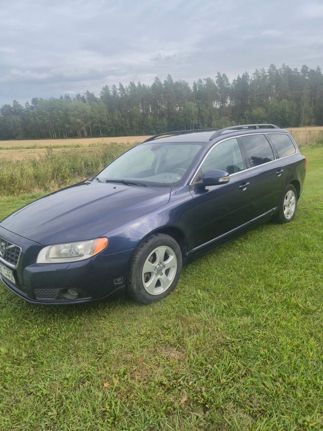Volvo V70 2010