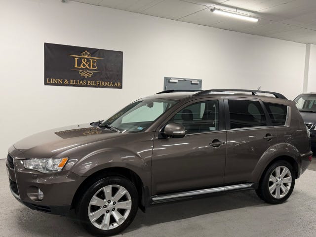 Mitsubishi Outlander 2012