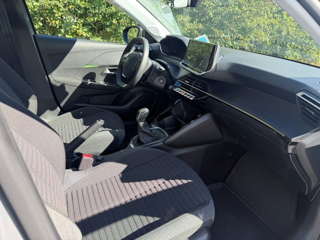 Peugeot 208 2024
