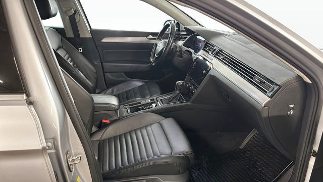 Volkswagen Passat 2018 – bild 3