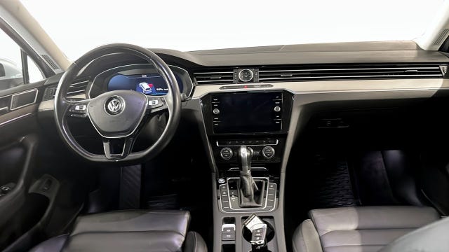 Volkswagen Passat 2018 – bild 4