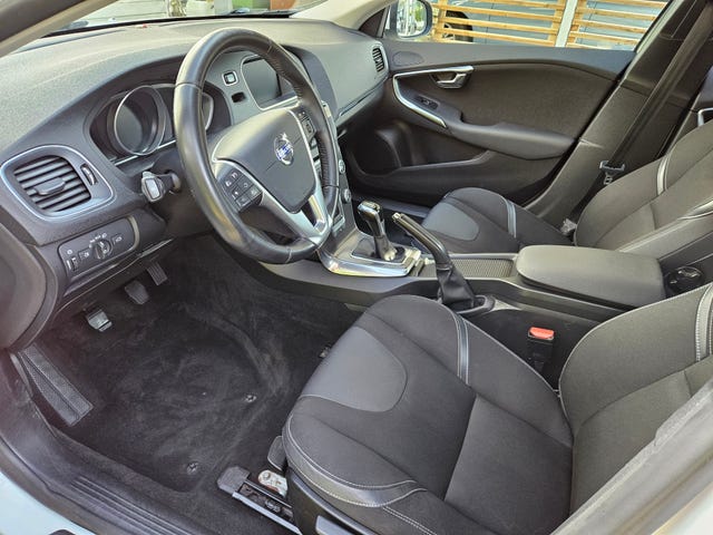 Volvo V40 2016 – bild 4