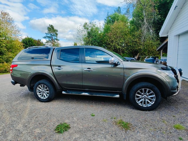 Mitsubishi L200 2016
