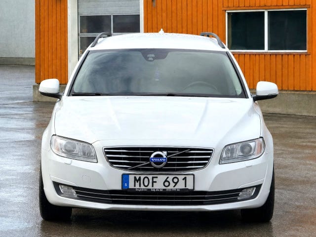Volvo V70 — bild 2 av 11