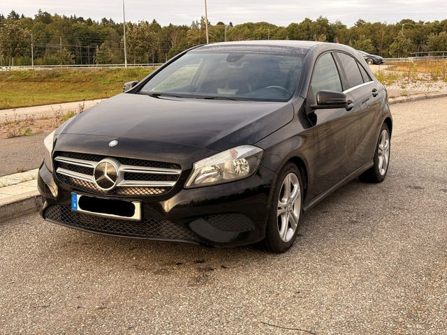 Mercedes-Benz A180 2014