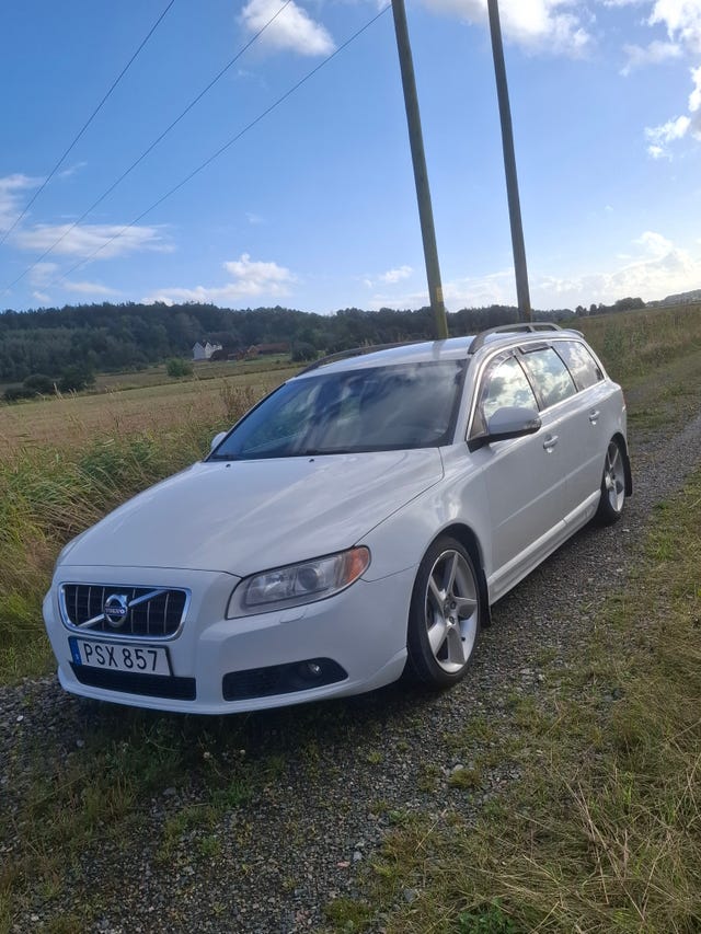 Volvo V70 2011