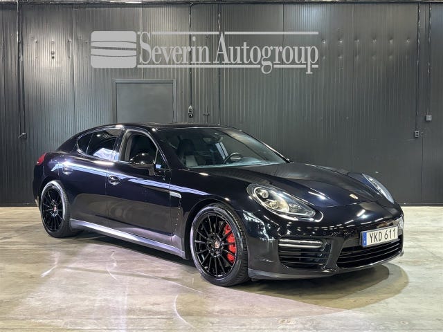 Porsche Panamera GTS 2015