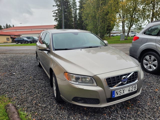 Volvo V70 2011