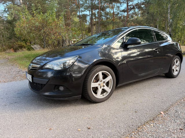 Opel Astra 2012