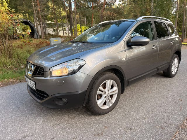Nissan Qashqai+2 2011