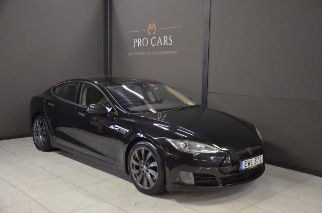 Tesla Model S 2015