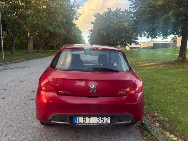 Peugeot 308 2011