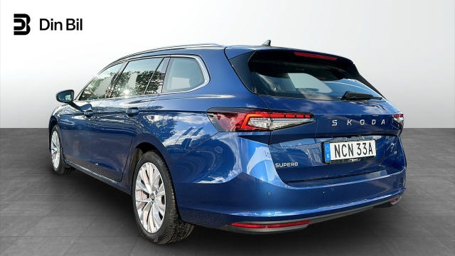 Skoda Superb 2025 – bild 3